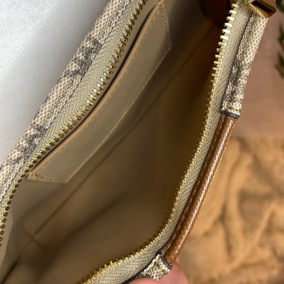 MICHAEL KORS AUTHENTIC COATED CANVAS MONOGRAM BELT BAG BEIGE & BROWN • LIKE NEW - Picture 8 of 8